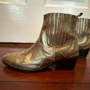 Gold foil Viva Las Vegas Guess Leather Western Booties - Size 9